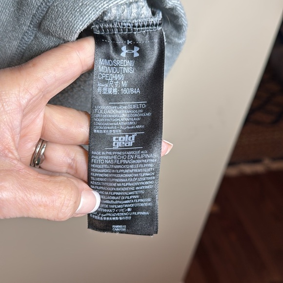 Under Armour COLD GEAR Size M Mens Gray Zip Pocket Full Zip Athletic Jacket - Picture 8 of 8